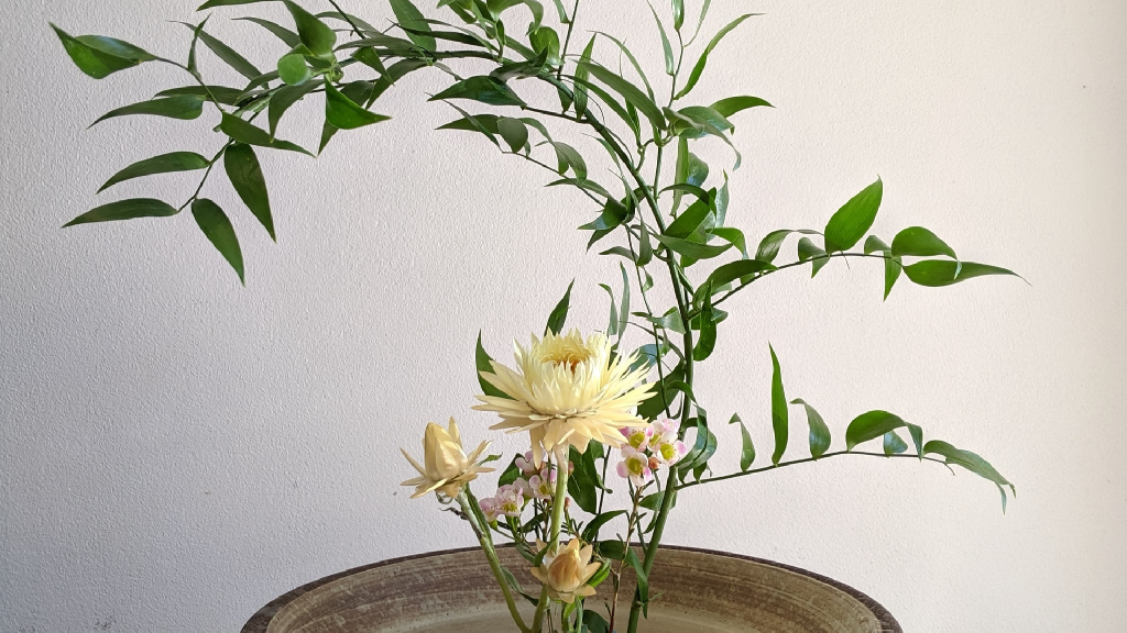 フラワーデザインワークショップの講師紹介